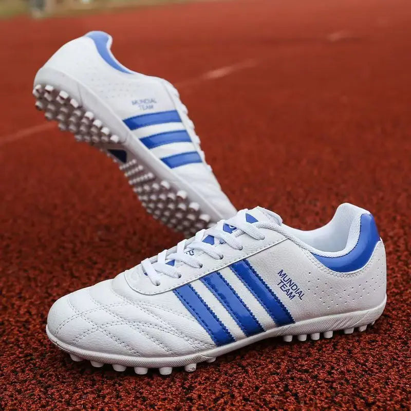 Professional football shoes ultra light