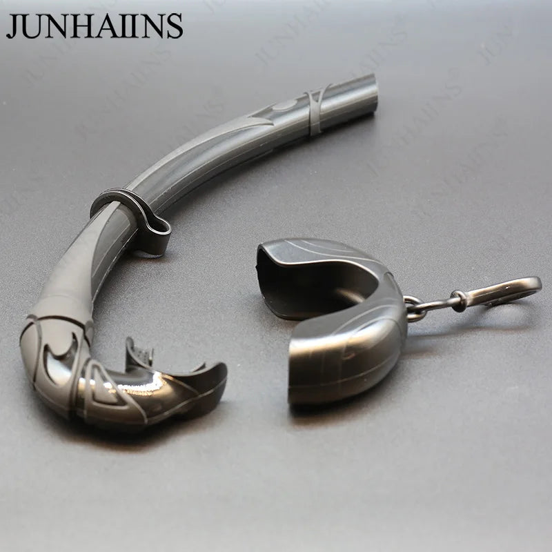 Ensemble professionnel comprenant un tuba et un masque